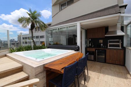 Apartamento à venda com 143m², 2 quartos e 2 vagasCobertura