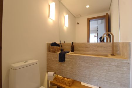 Apartamento à venda com 143m², 2 quartos e 2 vagasLavabo