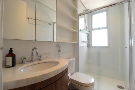 Apartamento à venda com 143m², 2 quartos e 2 vagasBanheiro da Suíte 2