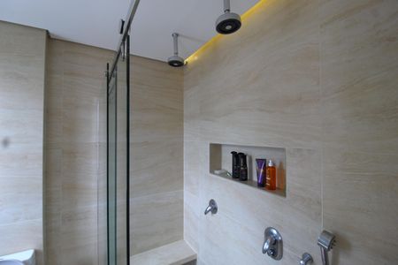 Apartamento à venda com 143m², 2 quartos e 2 vagasBanheiro da Suíte 1