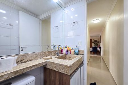 Apartamento à venda com 58m², 2 quartos e 2 vagasBanheiro Social