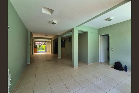 Casa de condomínio à venda com 272m², 4 quartos e 4 vagas Casa de condomínio à venda com 272m², 4 quartos e 4 vagasVaranda