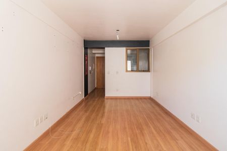 Sala/Quarto de apartamento para alugar com 1 quarto, 44m² em Centro Histórico, Porto Alegre