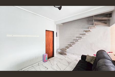 Sala de casa à venda com 5 quartos, 180m² em Rochdale, Osasco