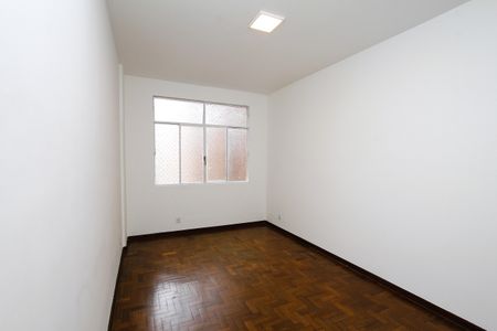 Quarto 1 de apartamento para alugar com 2 quartos, 75m² em Barro Preto, Belo Horizonte