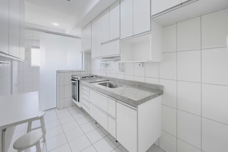 Apartamento para alugar com 77m², 3 quartos e 2 vagas