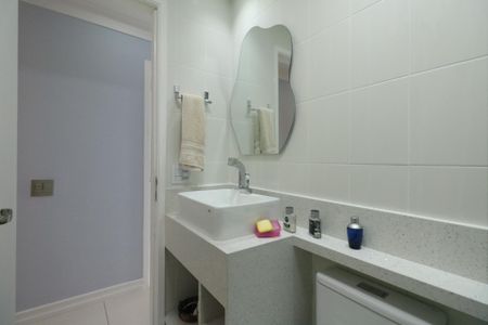 Apartamento à venda com 69m², 3 quartos e 2 vagas Apartamento à venda com 69m², 3 quartos e 2 vagasBanheiro