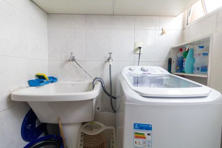 Apartamento à venda com 55m², 2 quartos e 1 vaga Apartamento à venda com 55m², 2 quartos e 1 vagaÁrea de Serviço