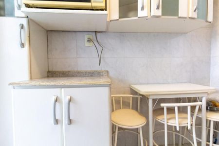 Apartamento à venda com 55m², 2 quartos e 1 vaga Apartamento à venda com 55m², 2 quartos e 1 vagaCozinha