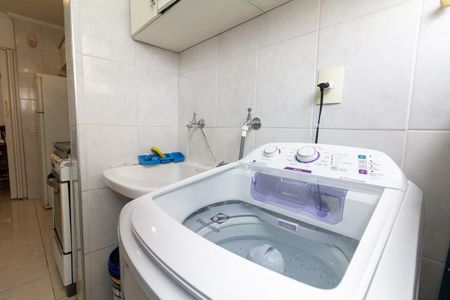 Apartamento à venda com 55m², 2 quartos e 1 vaga Apartamento à venda com 55m², 2 quartos e 1 vagaÁrea de Serviço