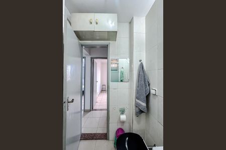 Apartamento à venda com 48m², 2 quartos e sem vaga Apartamento à venda com 48m², 2 quartos e sem vagaBanheiro