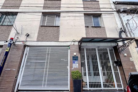 Apartamento à venda com 48m², 2 quartos e sem vaga Apartamento à venda com 48m², 2 quartos e sem vagaFachada - Plaquinha