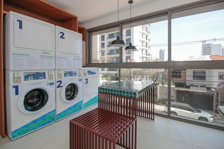 Studio para alugar com 25m², 1 quarto e sem vaga Studio para alugar com 25m², 1 quarto e sem vagaLavanderia