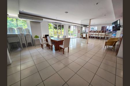 Apartamento à venda com 78m², 3 quartos e 1 vaga Apartamento à venda com 78m², 3 quartos e 1 vagaÁrea comum - Salão de festas