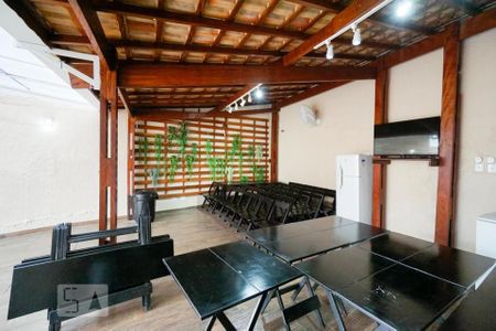 Apartamento para alugar com 60m², 3 quartos e 1 vaga Apartamento para alugar com 60m², 3 quartos e 1 vagaÁrea comum - Churrasqueira