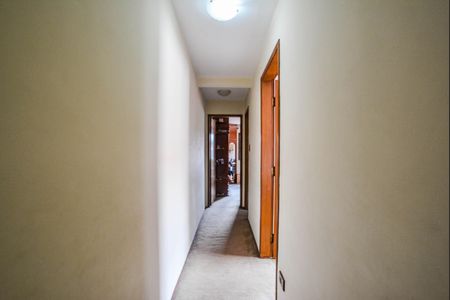 Casa à venda com 165m², 3 quartos e 3 vagasCorredor