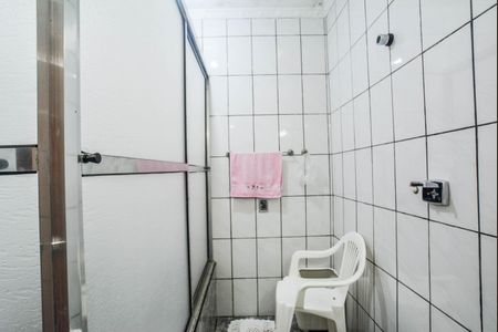 Casa à venda com 165m², 3 quartos e 3 vagasBanheiro da Suíte