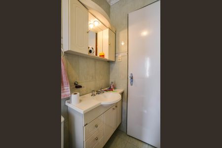 Casa à venda com 165m², 3 quartos e 3 vagasBanheiro Social