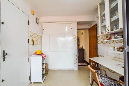 Casa à venda com 165m², 3 quartos e 3 vagasCozinha