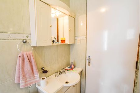 Casa à venda com 165m², 3 quartos e 3 vagasBanheiro Social