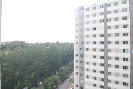 Vista janela da sala de apartamento para alugar com 2 quartos, 35m² em Jardim Sabara, São Paulo