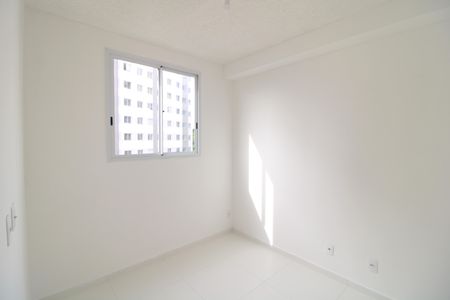 Quarto 1 de apartamento para alugar com 2 quartos, 35m² em Jardim Sabara, São Paulo