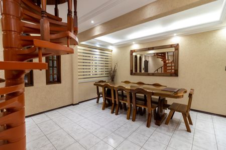 Casa à venda com 350m², 3 quartos e 6 vagasSala de Jantar