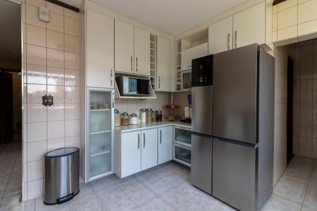 Casa à venda com 350m², 3 quartos e 6 vagasCozinha