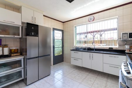 Casa à venda com 350m², 3 quartos e 6 vagasCozinha