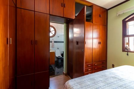 Casa à venda com 350m², 3 quartos e 6 vagasSuíte 1 