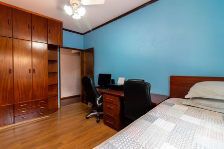 Casa à venda com 350m², 3 quartos e 6 vagasSuíte 2