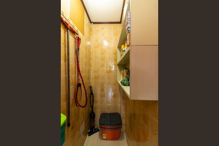 Casa à venda com 350m², 3 quartos e 6 vagasDespensa