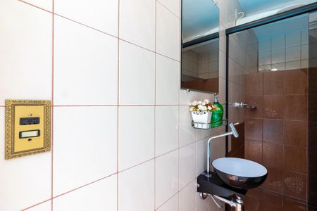 Casa à venda com 350m², 3 quartos e 6 vagasBanheiro 4