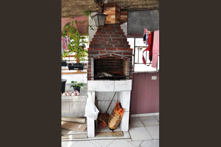 Casa para alugar com 35m², 1 quarto e sem vaga Casa para alugar com 35m², 1 quarto e sem vagaVaranda Coletiva com Churrasqueira