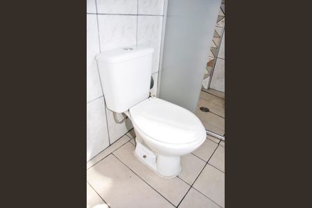 Casa para alugar com 35m², 1 quarto e sem vaga Casa para alugar com 35m², 1 quarto e sem vagaDetalhe - Banheiro Social