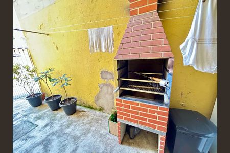 Casa à venda com 239m², 4 quartos e 2 vagasÁrea de Serviço