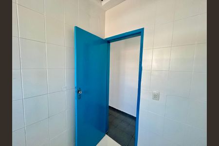 Casa à venda com 239m², 4 quartos e 2 vagasBanheiro 3