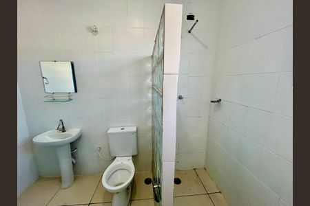 Casa à venda com 239m², 4 quartos e 2 vagasBanheiro 3