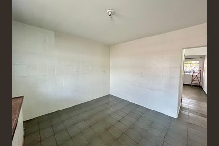 Casa à venda com 239m², 4 quartos e 2 vagasCozinha