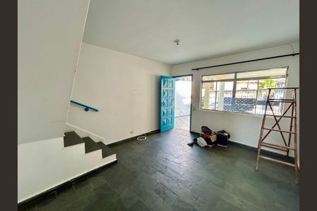 Casa à venda com 239m², 4 quartos e 2 vagasSala casa 2