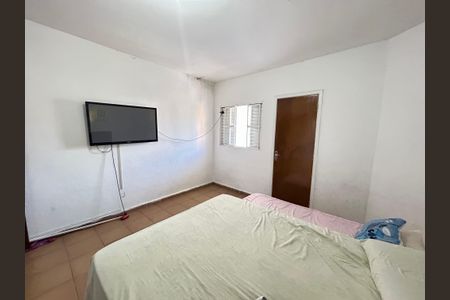 Casa à venda com 239m², 4 quartos e 2 vagasQuarto 2