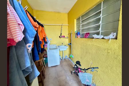 Casa à venda com 239m², 4 quartos e 2 vagasÁrea de Serviço