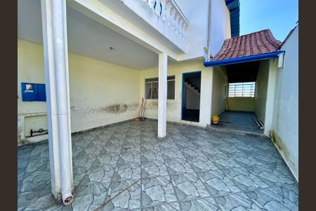 Casa à venda com 239m², 4 quartos e 2 vagasGaragem