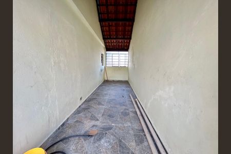 Casa à venda com 239m², 4 quartos e 2 vagasGaragem