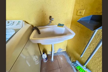 Casa à venda com 239m², 4 quartos e 2 vagasÁrea de Serviço