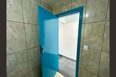 Casa à venda com 239m², 4 quartos e 2 vagasBanheiro 2