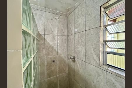 Casa à venda com 239m², 4 quartos e 2 vagasBanheiro 2