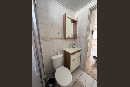 Banheiro de apartamento para alugar com 2 quartos, 42m² em Canudos, Novo Hamburgo
