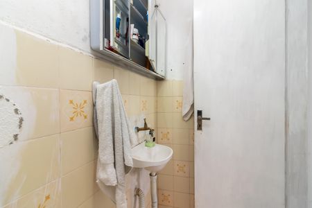 Casa à venda com 350m², 2 quartos e 1 vagaBanheiro 2