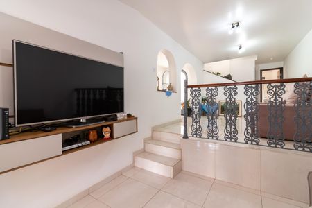 Casa à venda com 350m², 2 quartos e 1 vagaSala